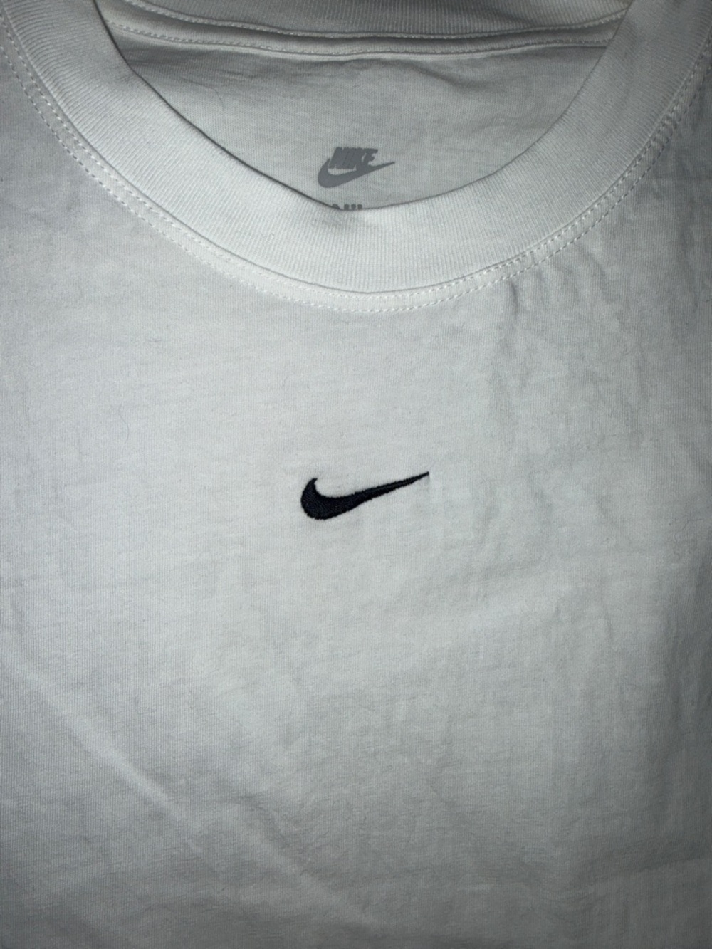 Nike White Short-Sleeve Tee with Black Swoosh - Picture 2 of 4